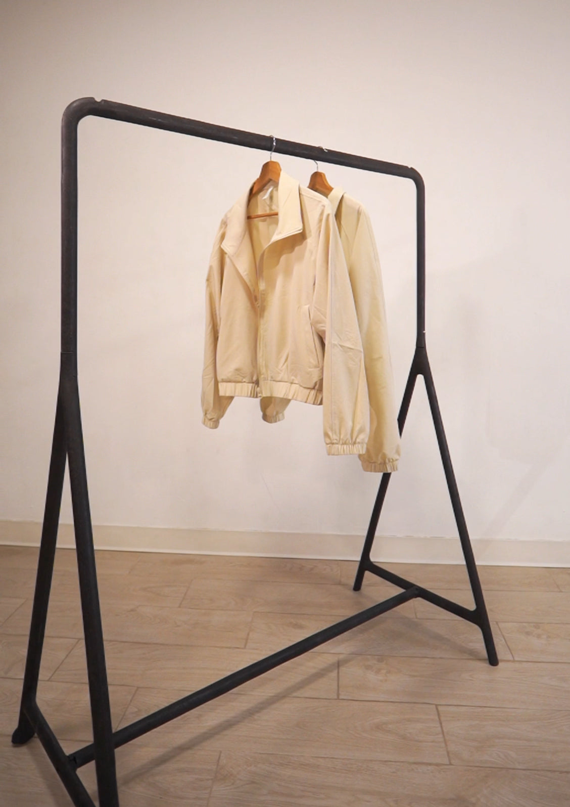 BEIGE JACKET