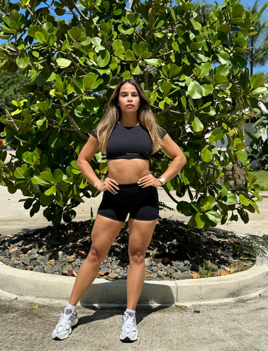 BLACK CROP TOP